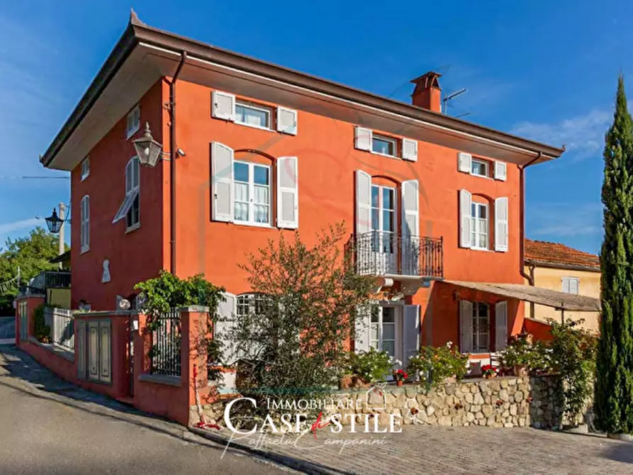 Immagine 1 di Appartamento in vendita  in Via dell'Angelo a Ameglia