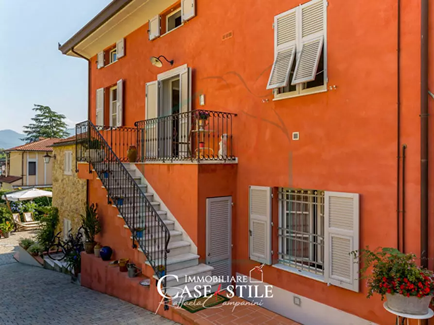 Immagine 8 di Appartamento in vendita  in Via dell'Angelo a Ameglia