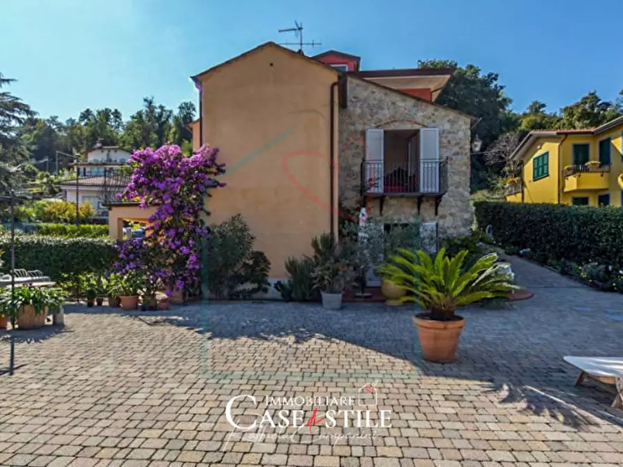 Immagine 19 di Appartamento in vendita  in Via dell'Angelo a Ameglia