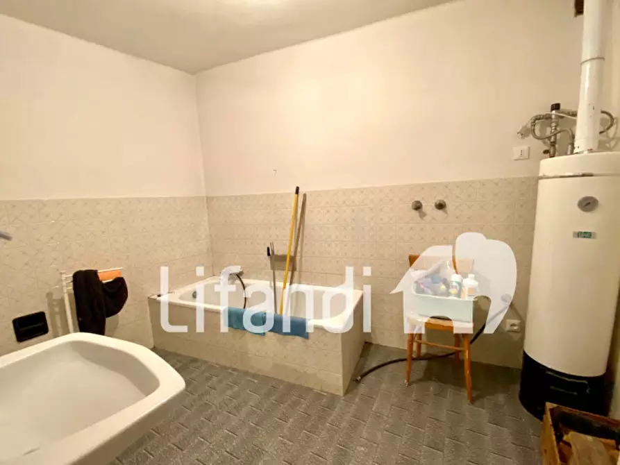 Immagine 3 di Casa indipendente in vendita  a Sfruz