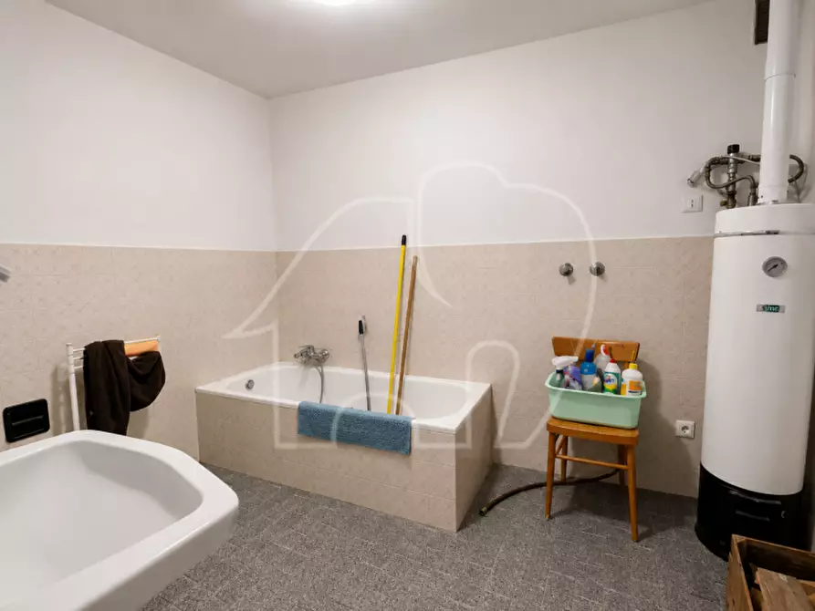 Immagine 4 di Casa indipendente in vendita  a Sfruz