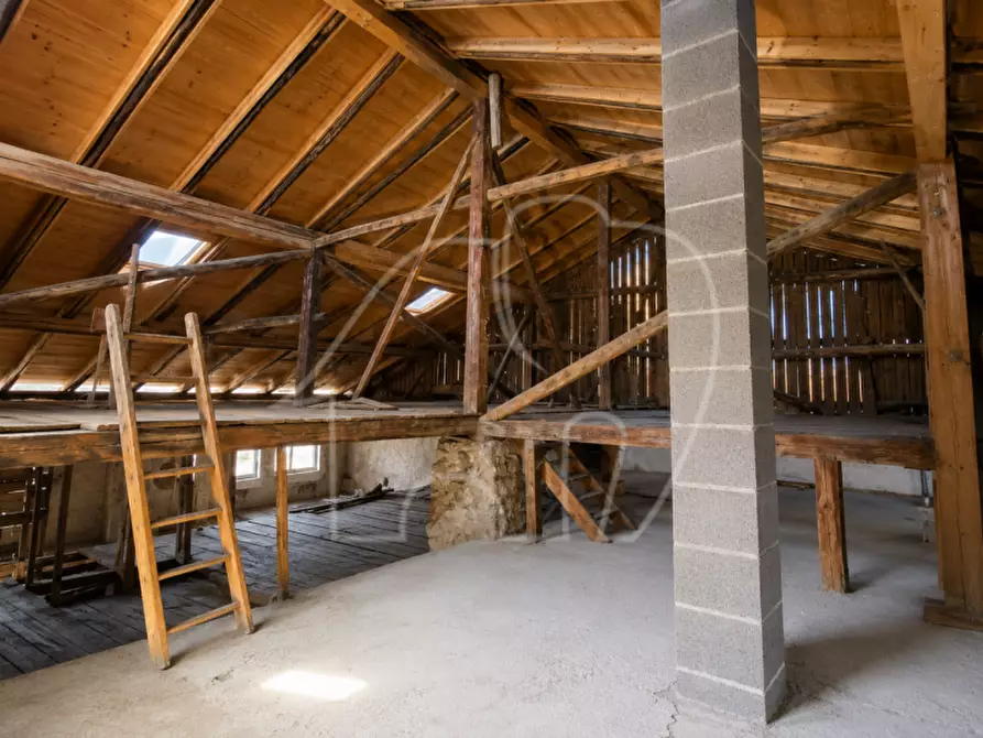 Immagine 6 di Casa indipendente in vendita  a Sfruz
