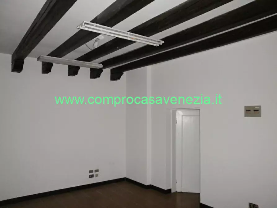 Immagine 15 di Appartamento in affitto  in viale garibaldi a Venezia