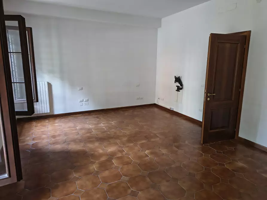Immagine 29 di Appartamento in affitto  in viale garibaldi a Venezia