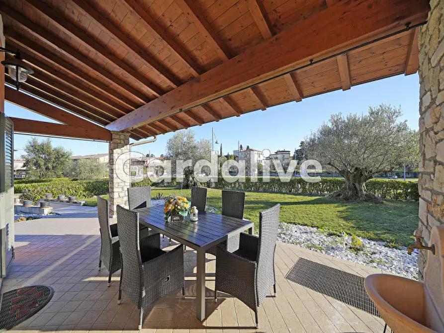 Immagine 6 di Villa in vendita  in Via Sandro Pertini a Moniga Del Garda