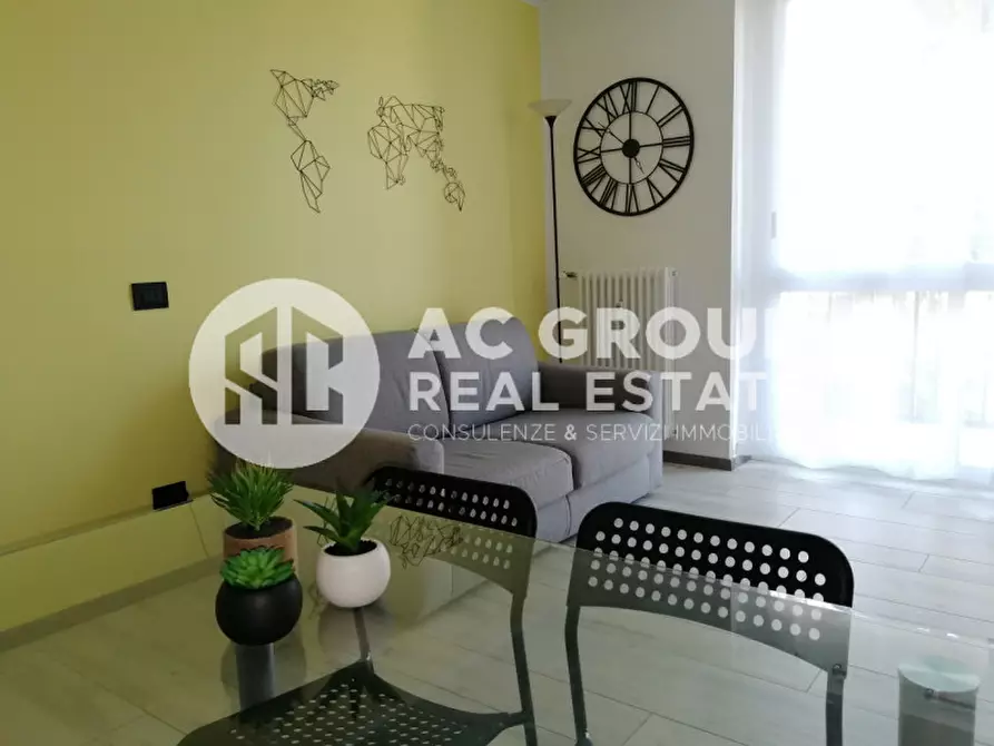 Immagine 9 di Camera in affitto  in Via F. Reina a Saronno