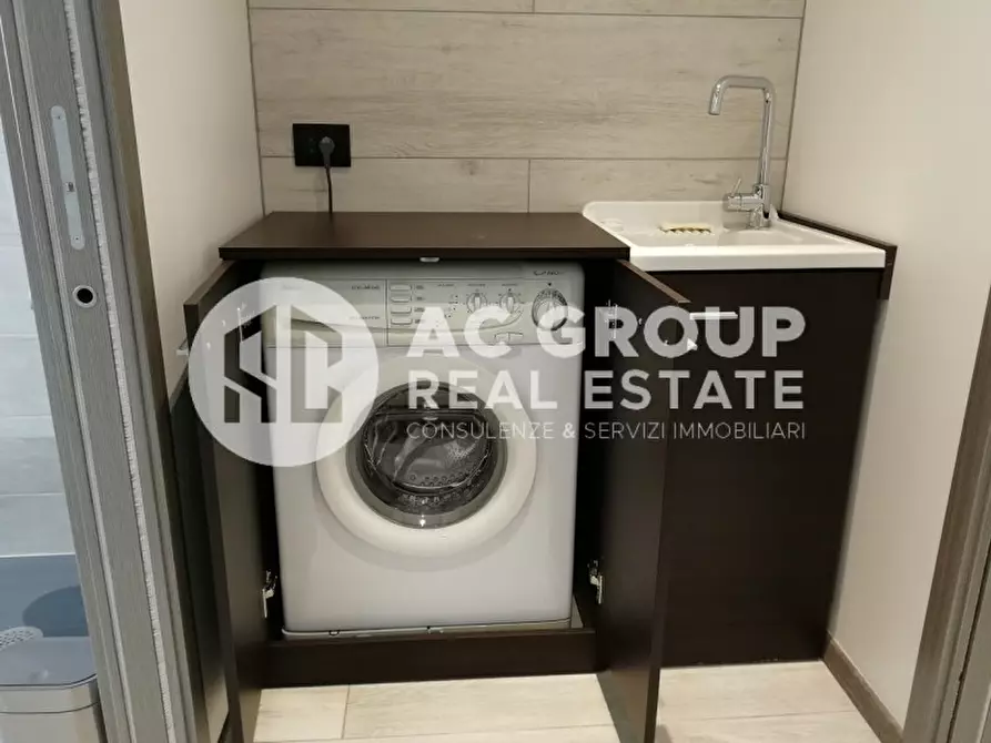 Immagine 11 di Camera in affitto  in Via F. Reina a Saronno