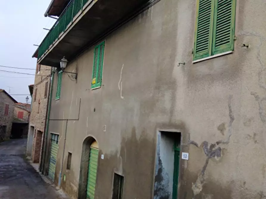 Immagine 7 di Appartamento in vendita  in via delle mura 9 a Bucine