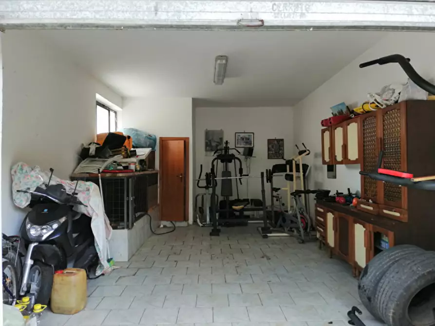 Immagine 13 di Appartamento in vendita  in VIA PIAZZA BERLINGUER a Eboli