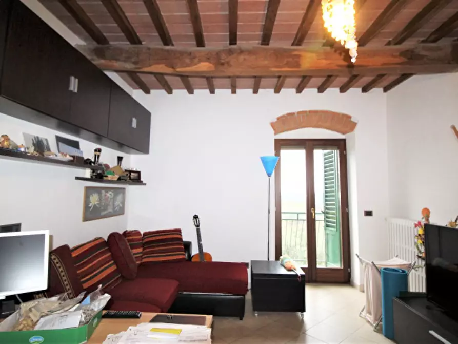 Immagine 2 di Appartamento in vendita  in Viale Barberino a Cavriglia