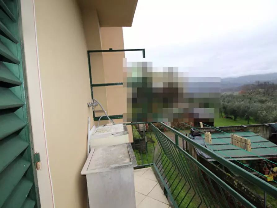 Immagine 6 di Appartamento in vendita  in Viale Barberino a Cavriglia