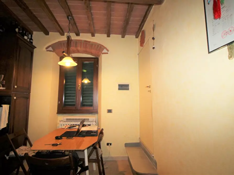 Immagine 10 di Appartamento in vendita  in Viale Barberino a Cavriglia