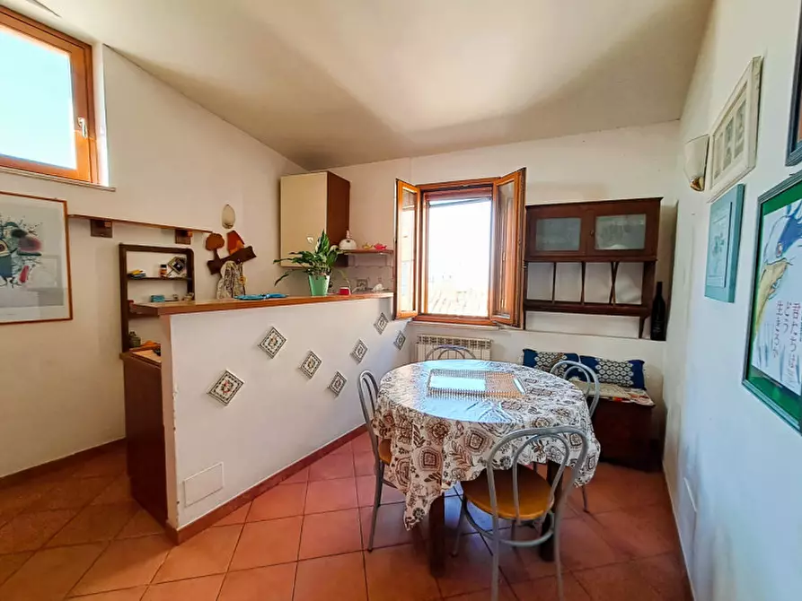 Immagine 6 di Villetta a schiera in vendita  in san feliciano a Magione