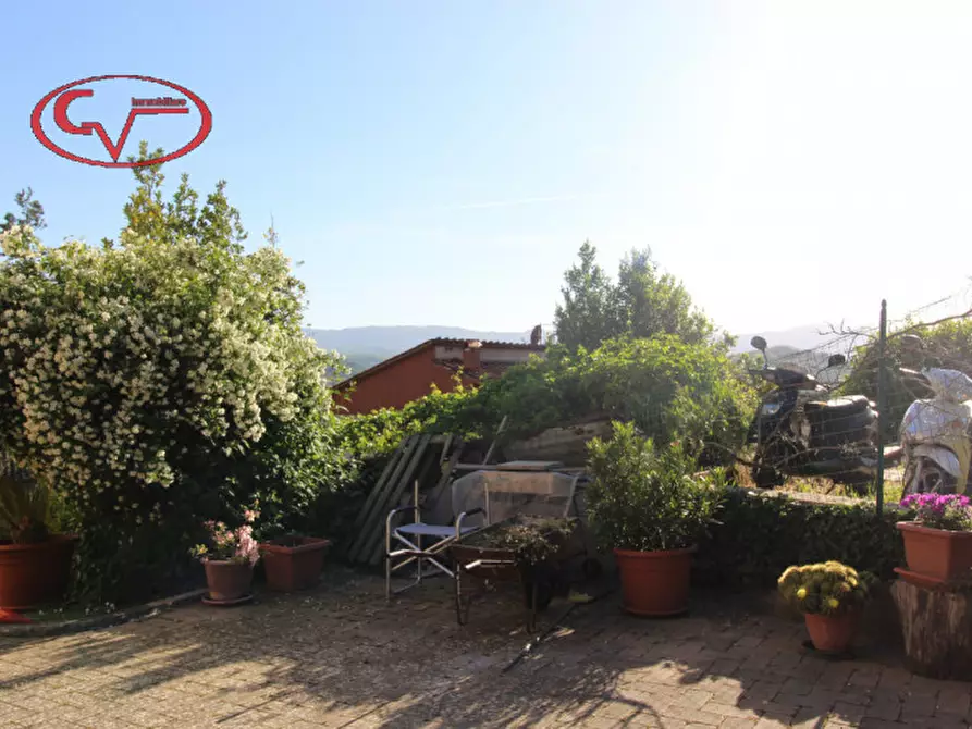 Immagine 23 di Casa bifamiliare in vendita  in madrigale a Terranuova Bracciolini