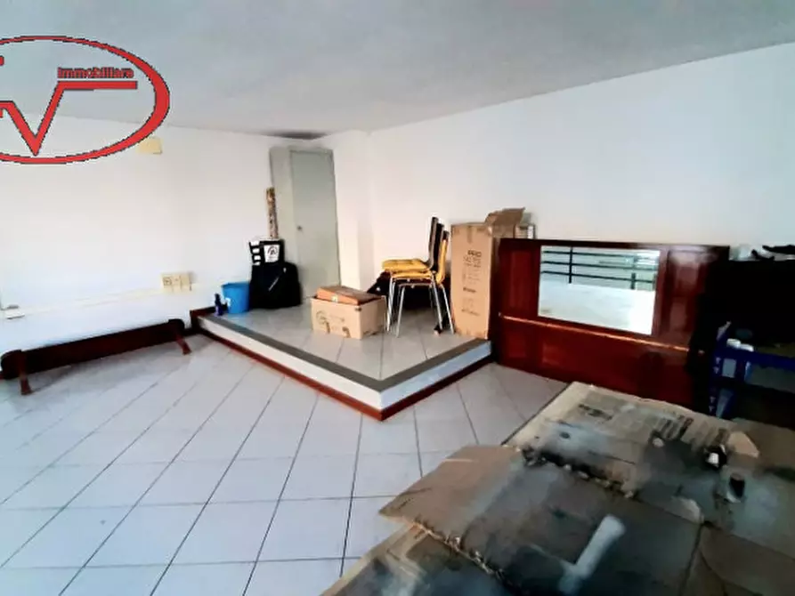 Immagine 2 di Laboratorio in vendita  in Via Barducci a San Giovanni Valdarno