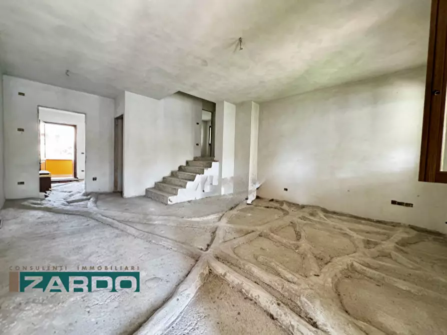 Immagine 3 di Casa bifamiliare in vendita  in via roma 36 a Altivole