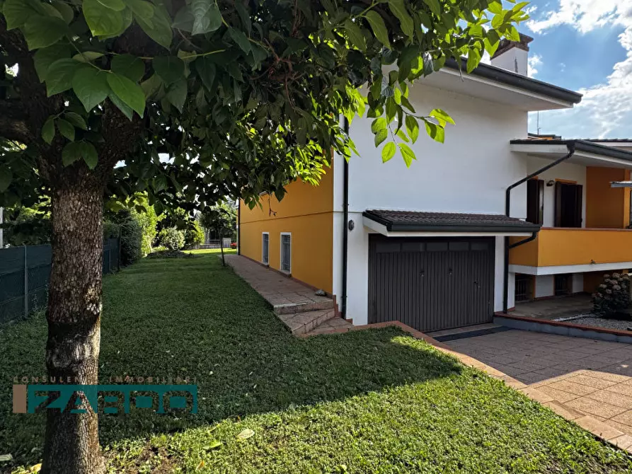 Immagine 5 di Casa bifamiliare in vendita  in via roma 36 a Altivole