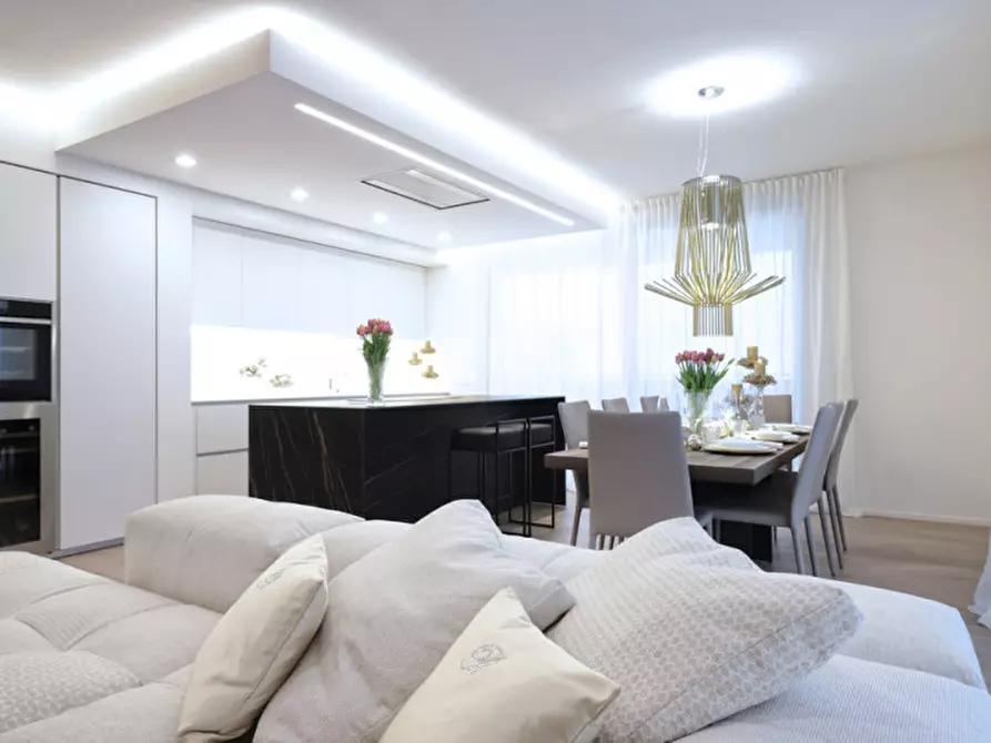 Immagine 3 di Appartamento in vendita  a Selvazzano Dentro