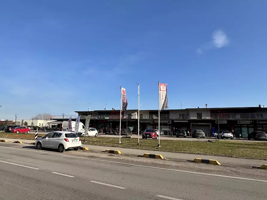 Immagine 16 di Ufficio in affitto  in Sant'Agostino Loc. Nogarazza a Vicenza