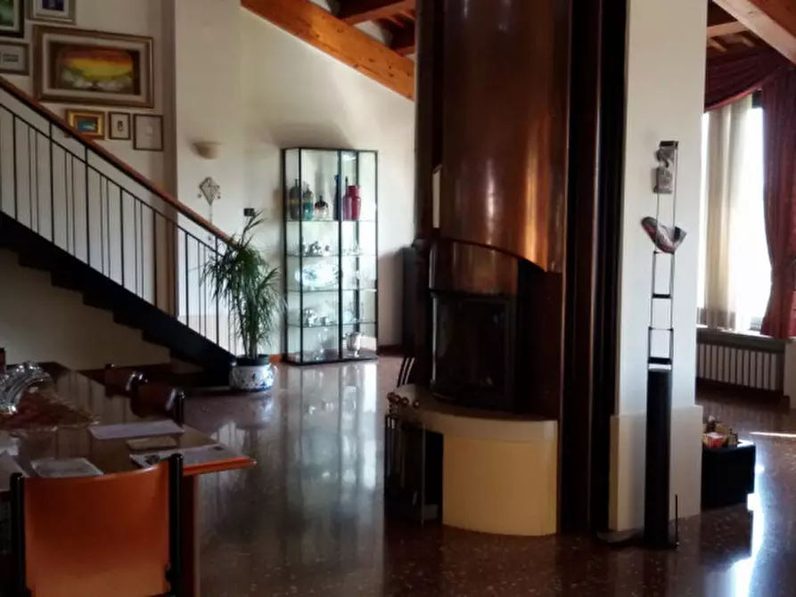 Immagine 6 di Villa in vendita  in Prima periferia di Este a Este