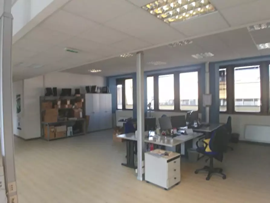 Immagine 22 di Ufficio in affitto  in VIA GALLARATE a Milano