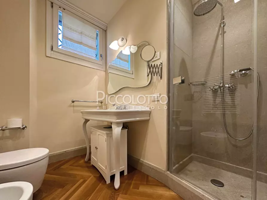 Immagine 27 di Appartamento in vendita  in via Santa Caterina a Asolo