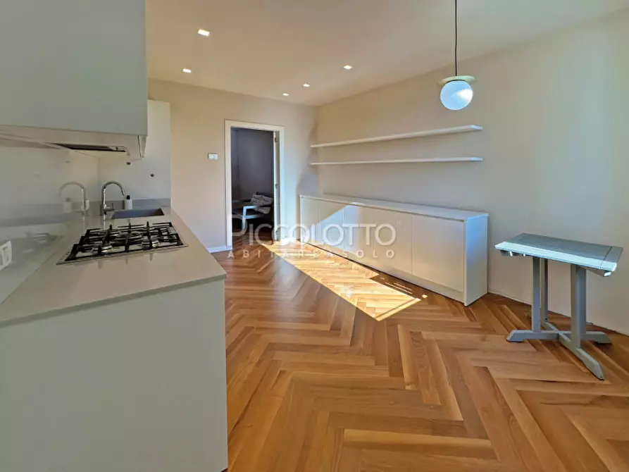 Immagine 30 di Appartamento in vendita  in via Santa Caterina a Asolo