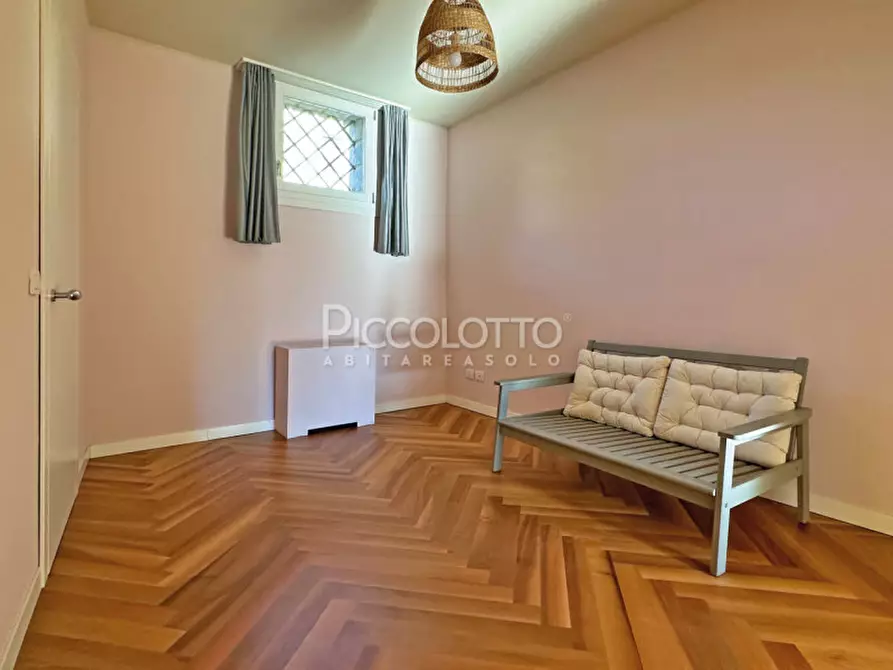 Immagine 32 di Appartamento in vendita  in via Santa Caterina a Asolo