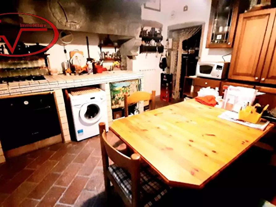 Immagine 2 di Appartamento in vendita  in Viale Barberino a Cavriglia