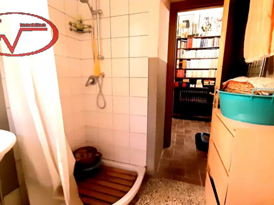 Immagine 9 di Appartamento in vendita  in Viale Barberino a Cavriglia