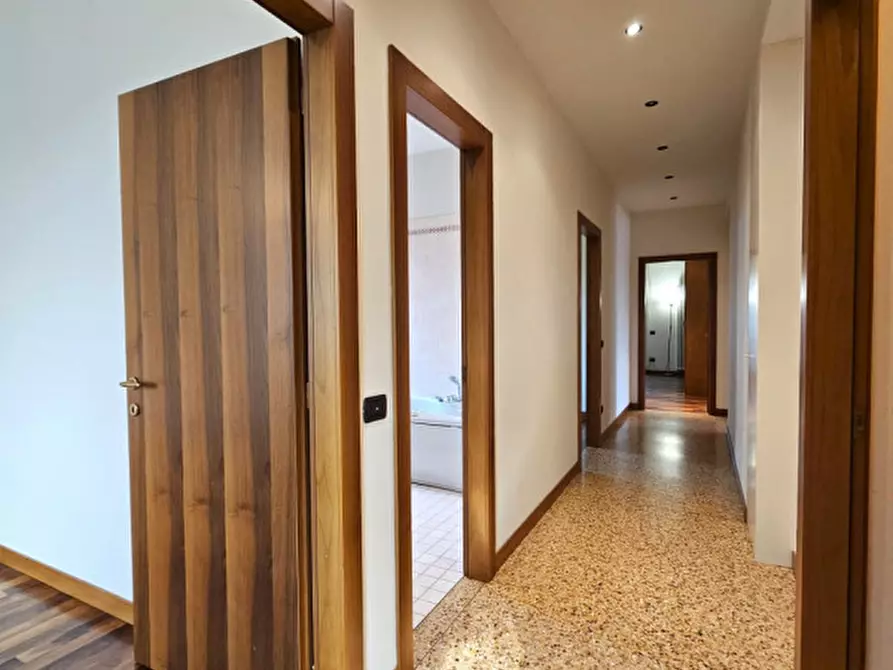 Immagine 13 di Casa indipendente in affitto  in Stradone dei Nicolosi a Vicenza