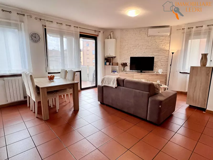 Immagine 1 di Appartamento in affitto  in Via Cristoforo Colombo a Verona