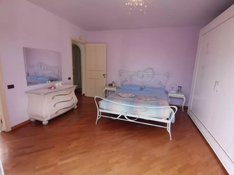 Immagine 7 di Villa in vendita  in Candia a Ancona