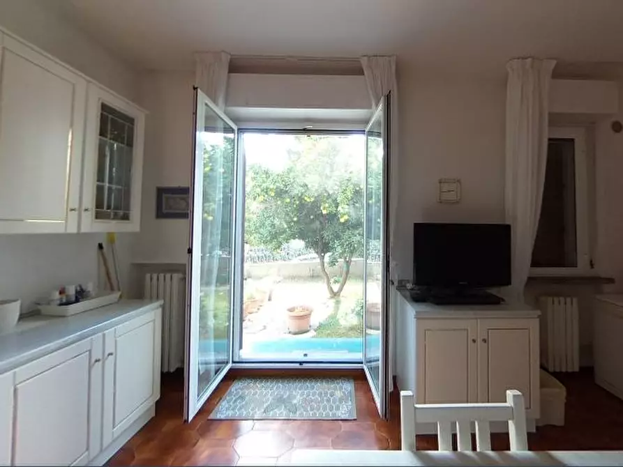 Immagine 12 di Villa in vendita  in Candia a Ancona