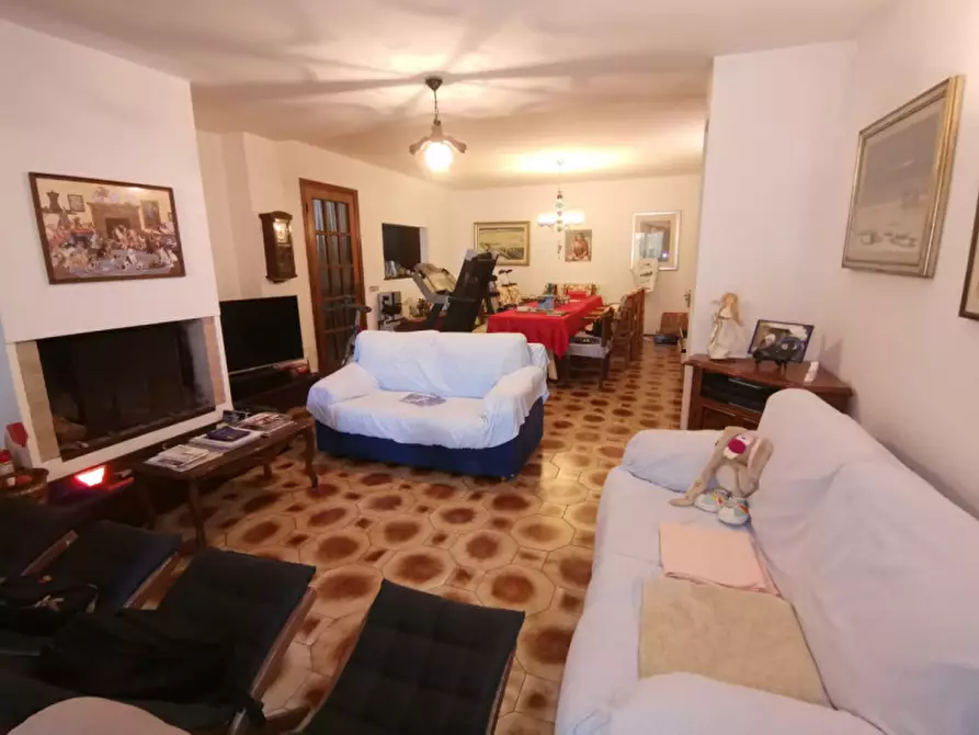 Immagine 18 di Villa in vendita  in Candia a Ancona