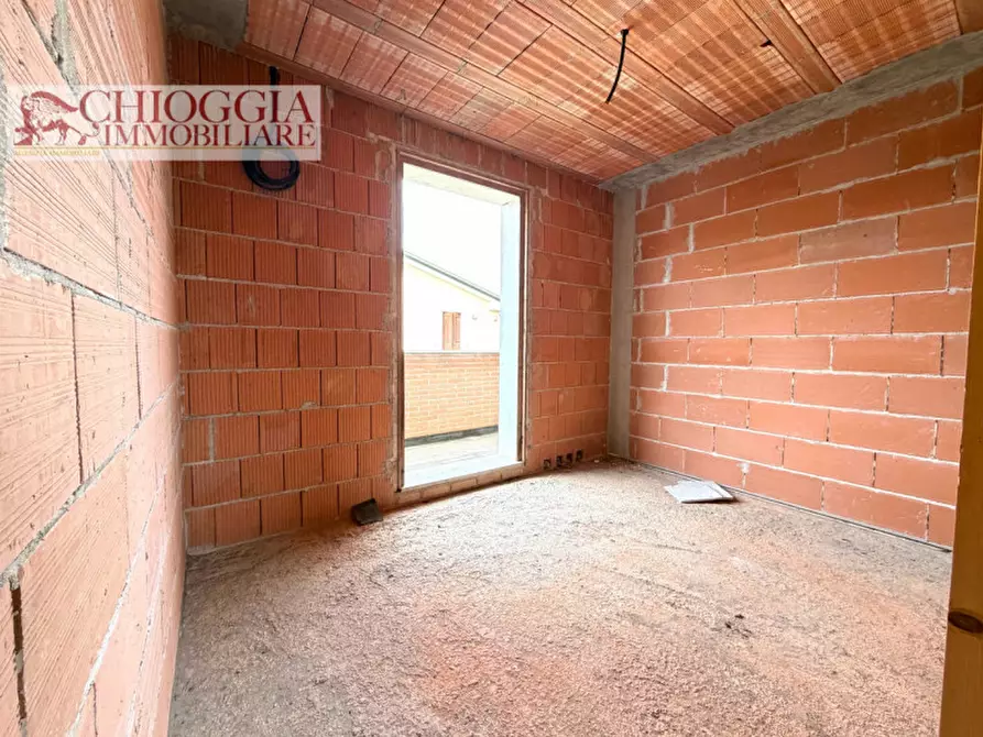Immagine 10 di Casa bifamiliare in vendita  in Via Pascolon a Chioggia