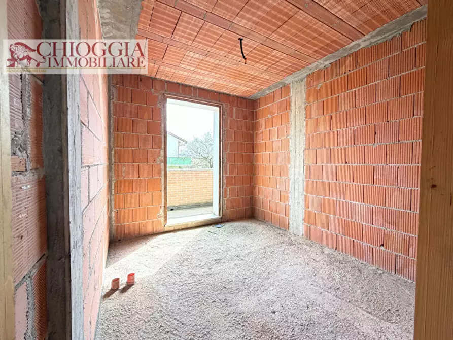 Immagine 11 di Casa bifamiliare in vendita  in Via Pascolon a Chioggia