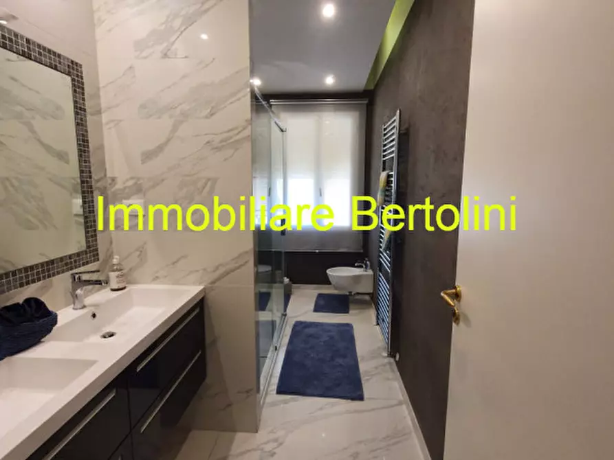 Immagine 13 di Casa trifamiliare in vendita  a San Remo