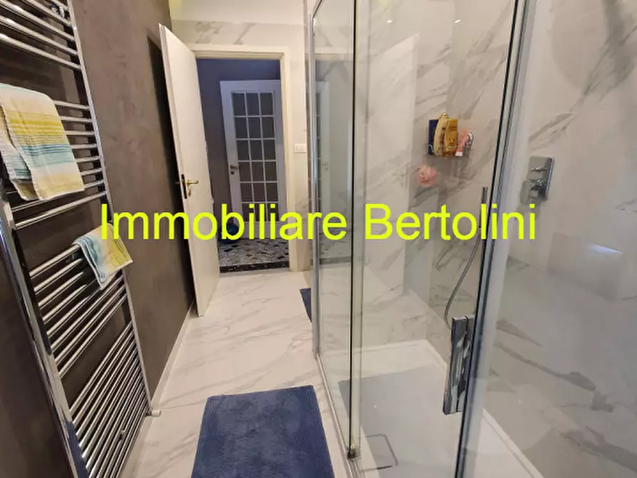 Immagine 13 di Casa trifamiliare in vendita  a San Remo