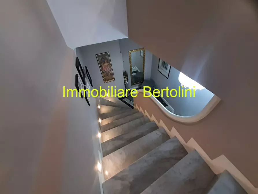 Immagine 28 di Casa trifamiliare in vendita  a San Remo