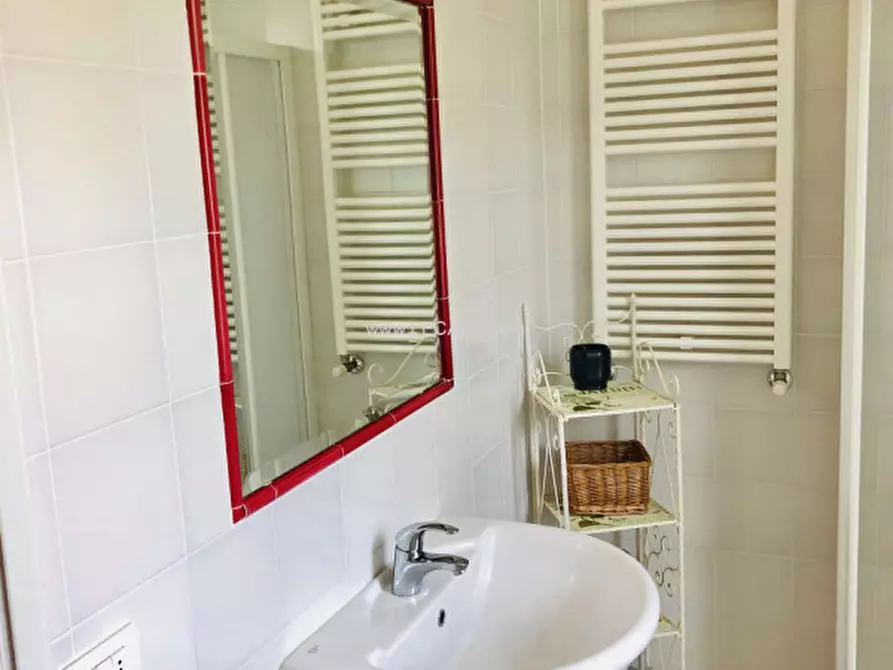 Immagine 8 di Casa bifamiliare in vendita  in via Canova a Forte Dei Marmi