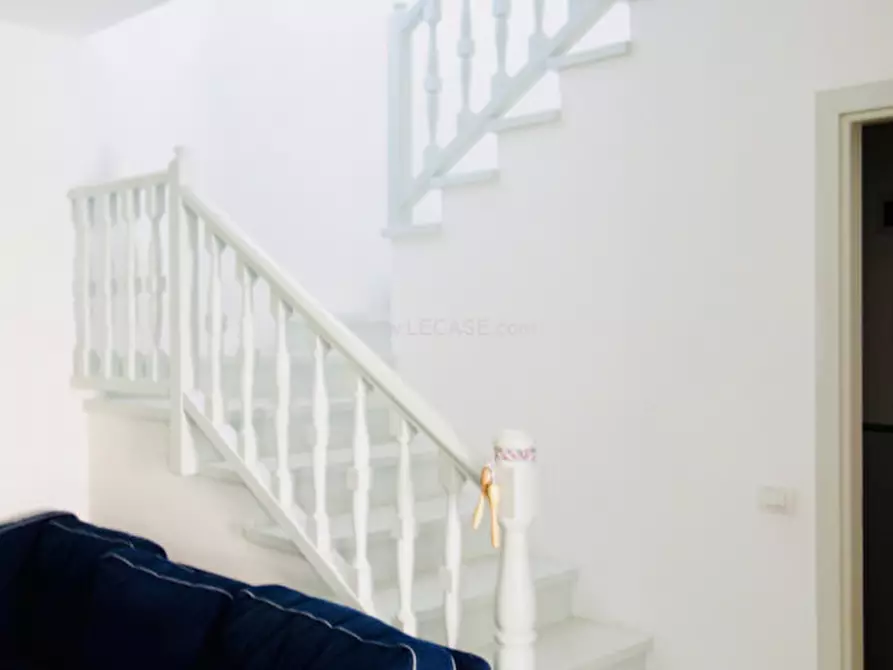 Immagine 11 di Casa bifamiliare in vendita  in via Canova a Forte Dei Marmi