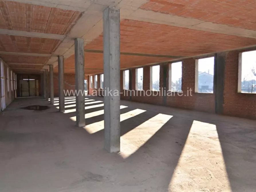 Immagine 6 di Negozio in vendita  in Via del commercio a Montagnana