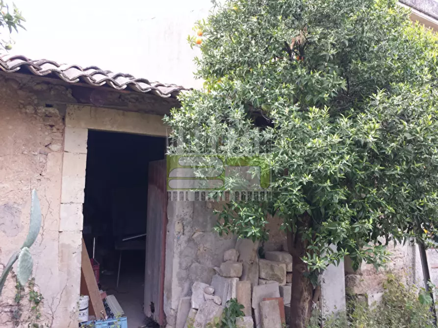 Immagine 6 di Rustico / casale in vendita  a Avola