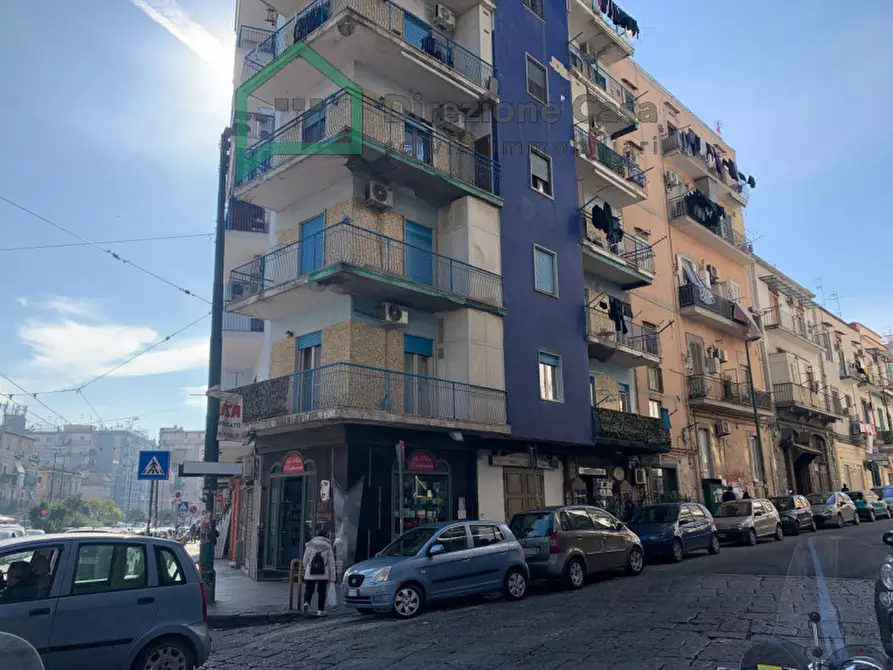 Immagine 1 di Appartamento in vendita  in Via A. Minichini a Napoli
