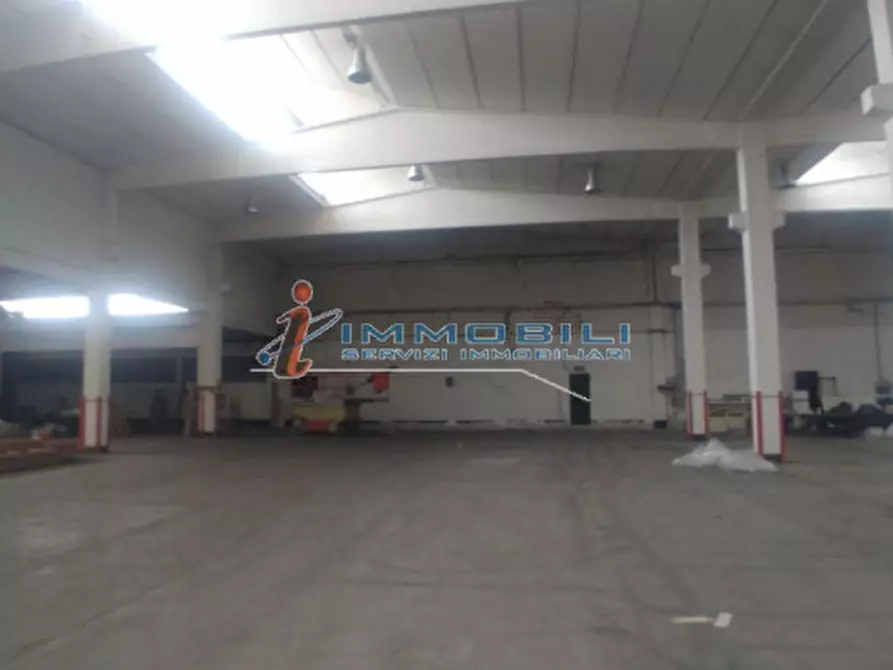 Immagine 10 di Magazzino in affitto  in VIA MARCHE a San Giuliano Milanese