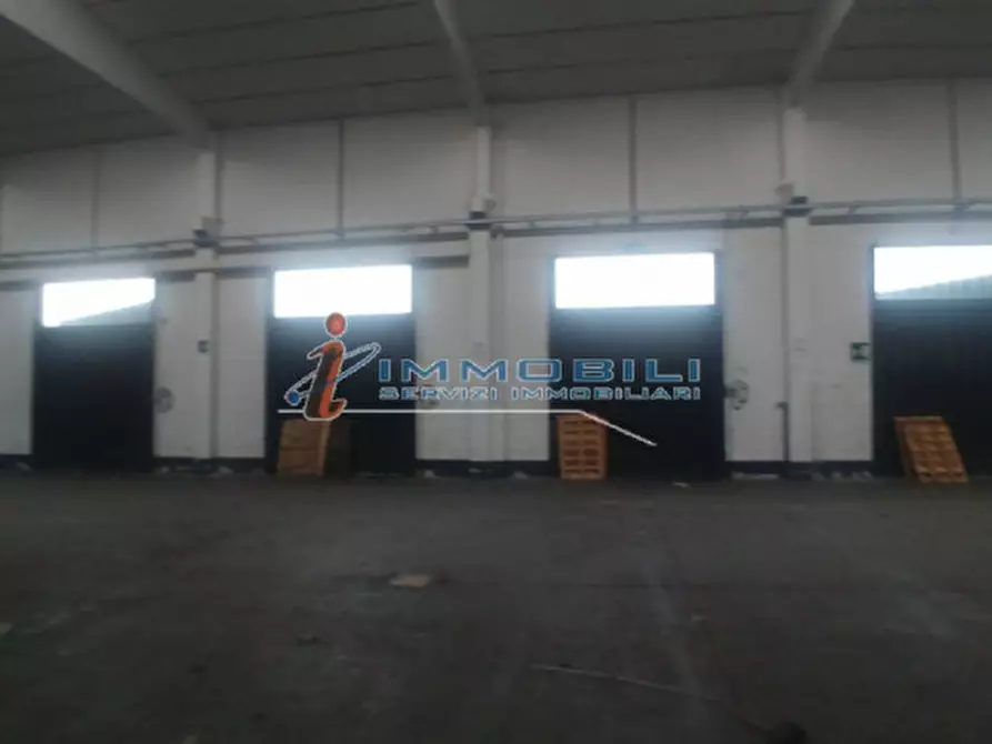 Immagine 12 di Magazzino in affitto  in VIA MARCHE a San Giuliano Milanese