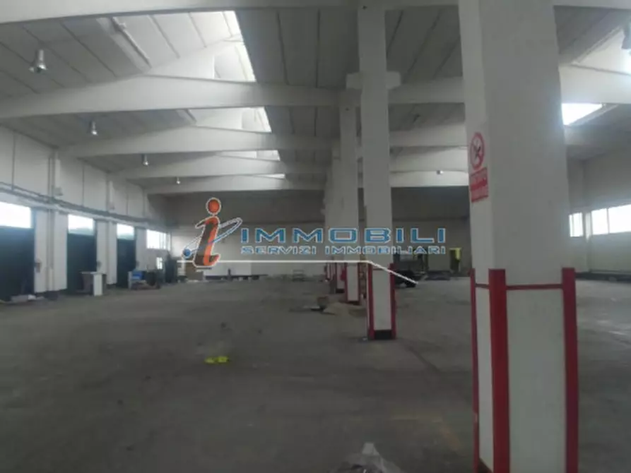 Immagine 14 di Magazzino in affitto  in VIA MARCHE a San Giuliano Milanese