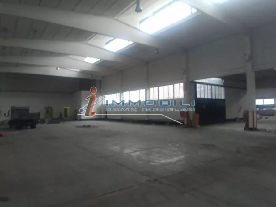 Immagine 15 di Magazzino in affitto  in VIA MARCHE a San Giuliano Milanese