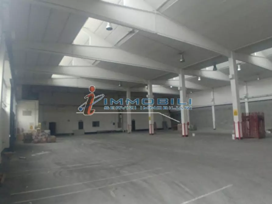 Immagine 18 di Magazzino in affitto  in VIA MARCHE a San Giuliano Milanese
